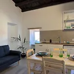 Cristina's House Terrace In Historical Centre Apartment *